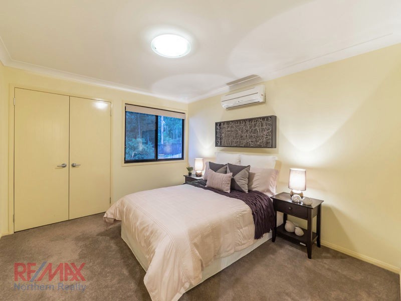 8 Foambark Ct, Eatons Hill QLD 4037