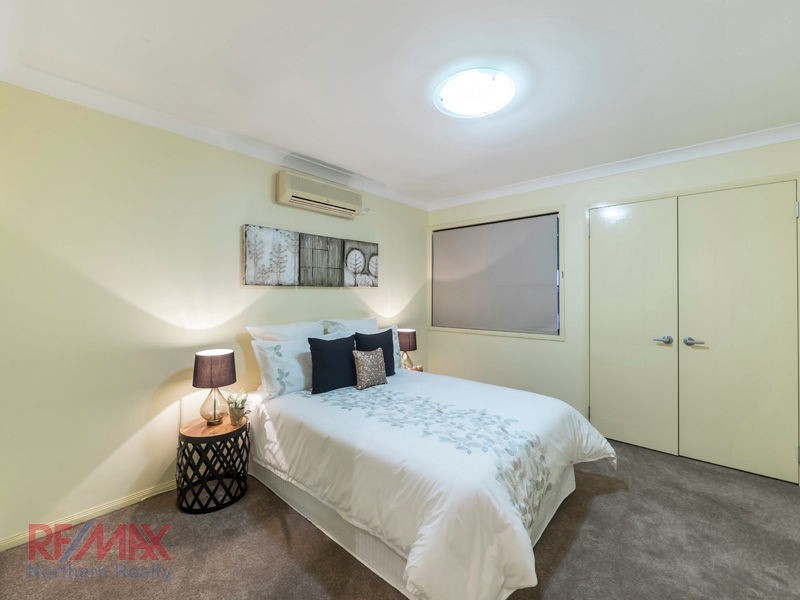 8 Foambark Ct, Eatons Hill QLD 4037