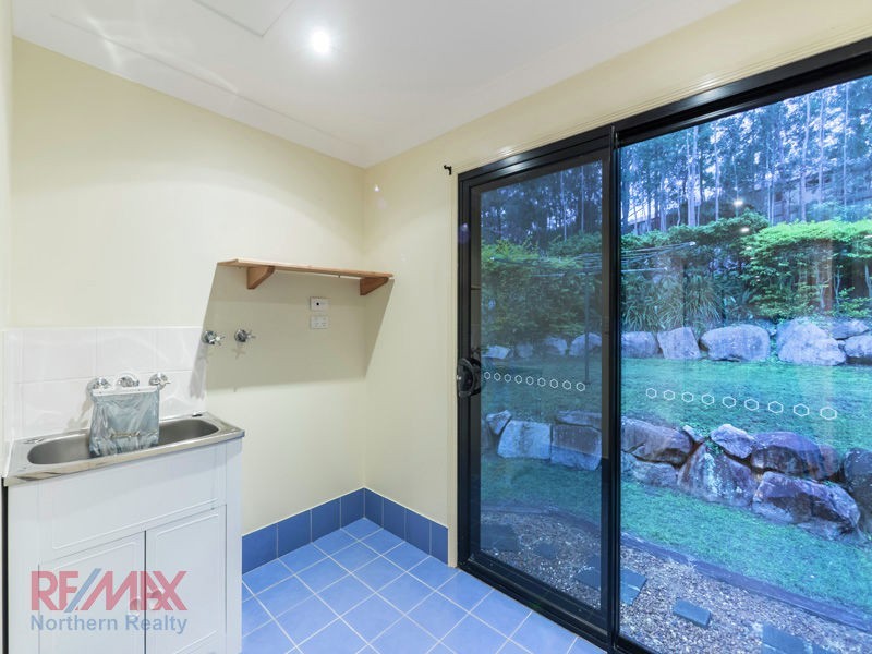 8 Foambark Ct, Eatons Hill QLD 4037