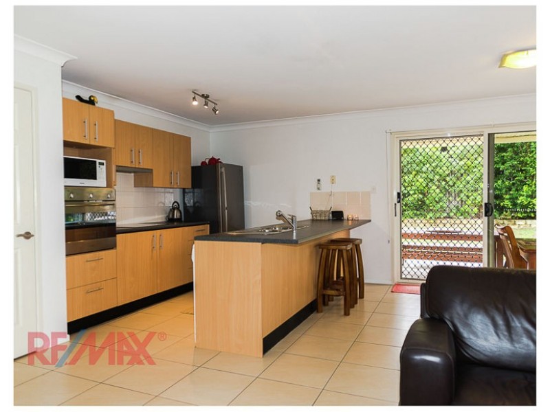 2/9 Lady Bowen Parade, Rothwell QLD 4022