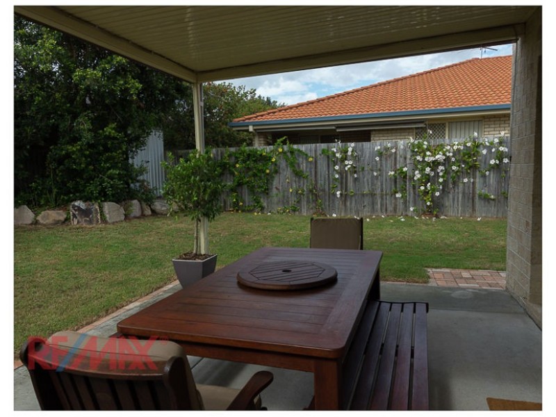 2/9 Lady Bowen Parade, Rothwell QLD 4022