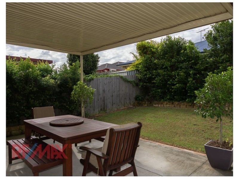 2/9 Lady Bowen Parade, Rothwell QLD 4022