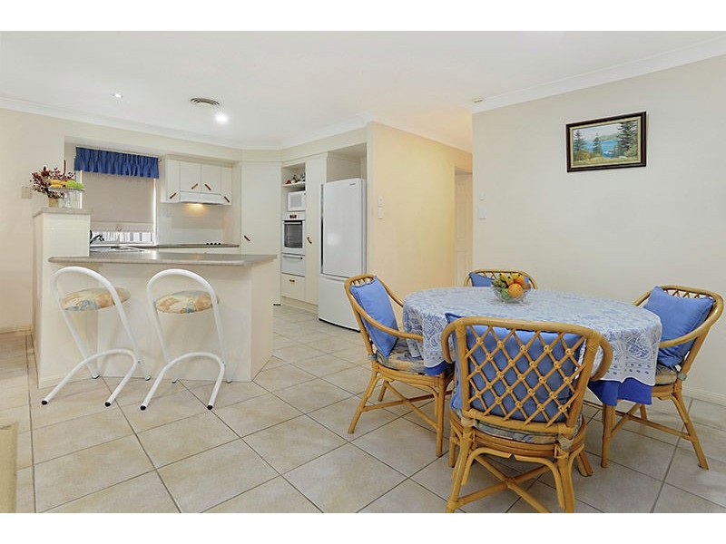 12 Banksia Place, Bridgeman Downs QLD 4035