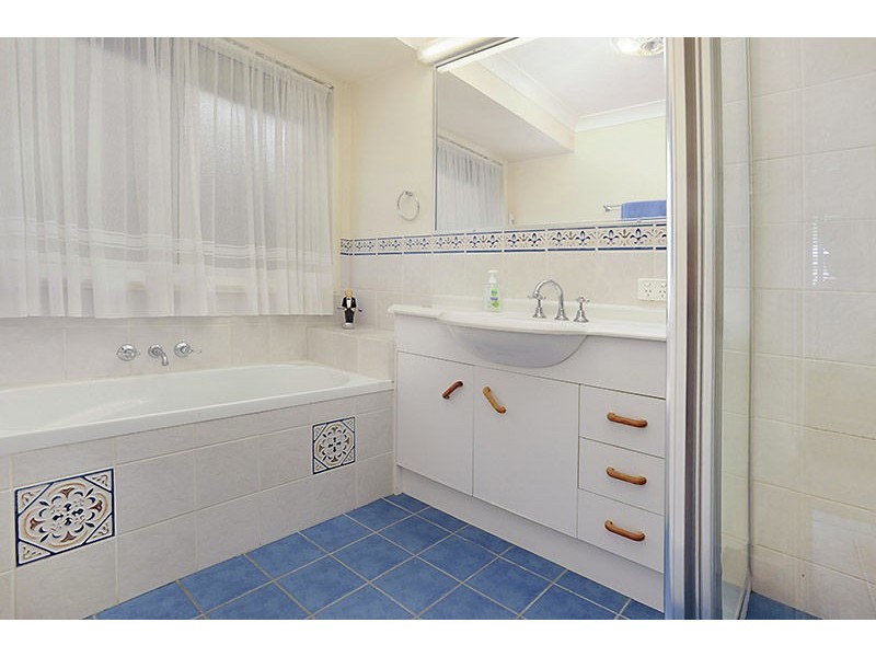 12 Banksia Place, Bridgeman Downs QLD 4035