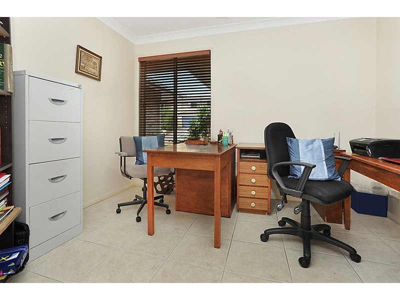 12 Banksia Place, Bridgeman Downs QLD 4035