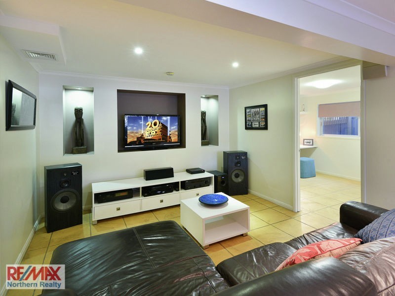 27 View Crescent, Arana Hills QLD 4054