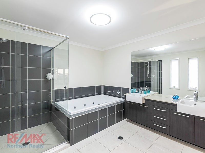 51 Pallas Parade, Warner QLD 4500