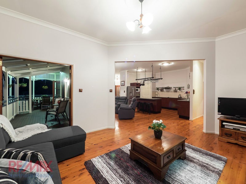 17 Corvus Dve, Cashmere QLD 4500