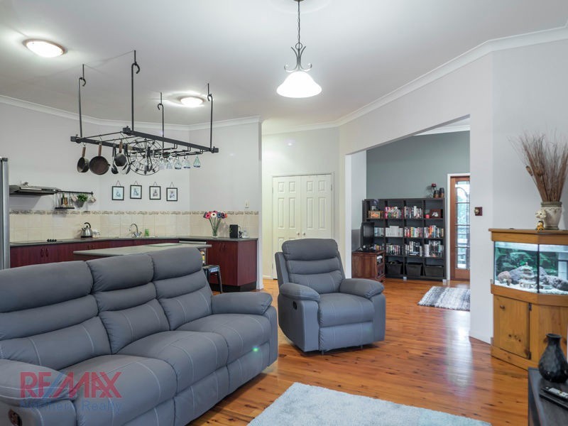 17 Corvus Dve, Cashmere QLD 4500