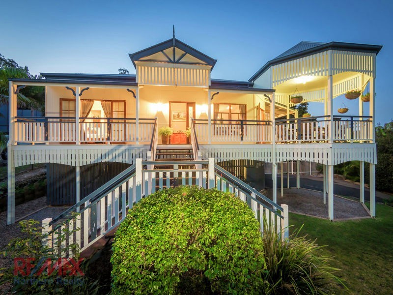 17 Corvus Dve, Cashmere QLD 4500