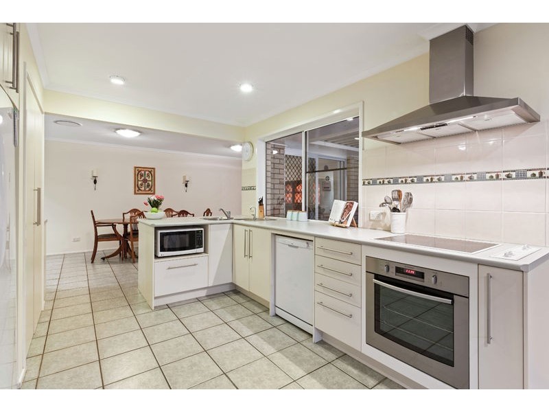 9 Clematis Court, Cashmere QLD 4500