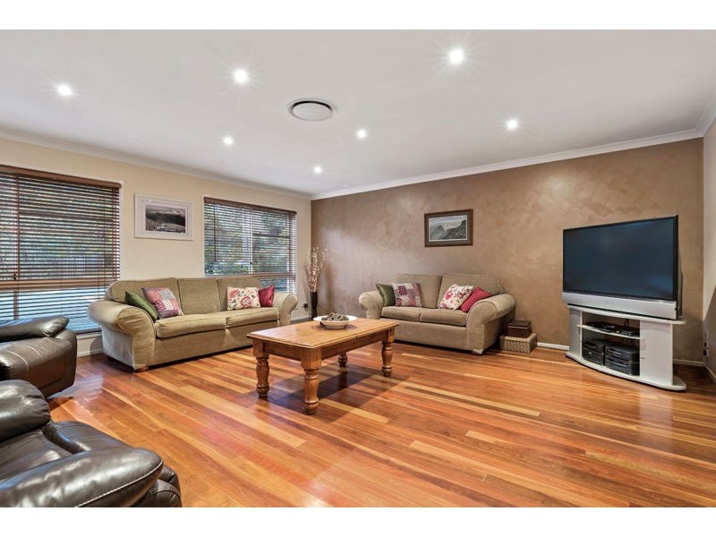 9 Clematis Court, Cashmere QLD 4500