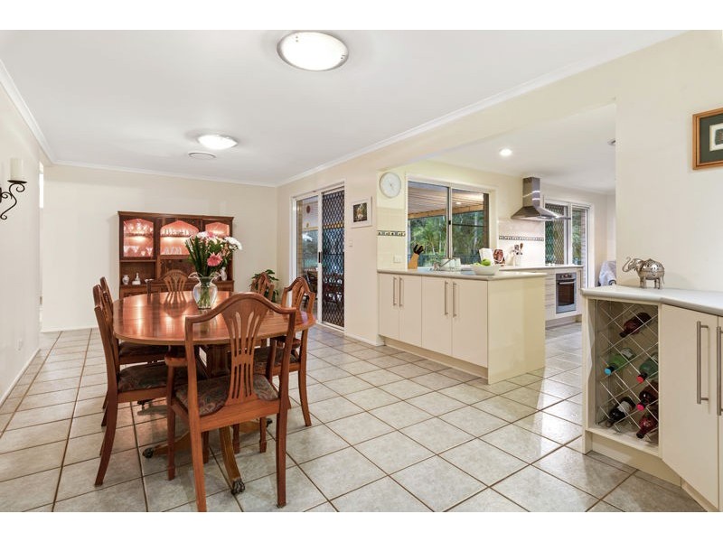 9 Clematis Court, Cashmere QLD 4500