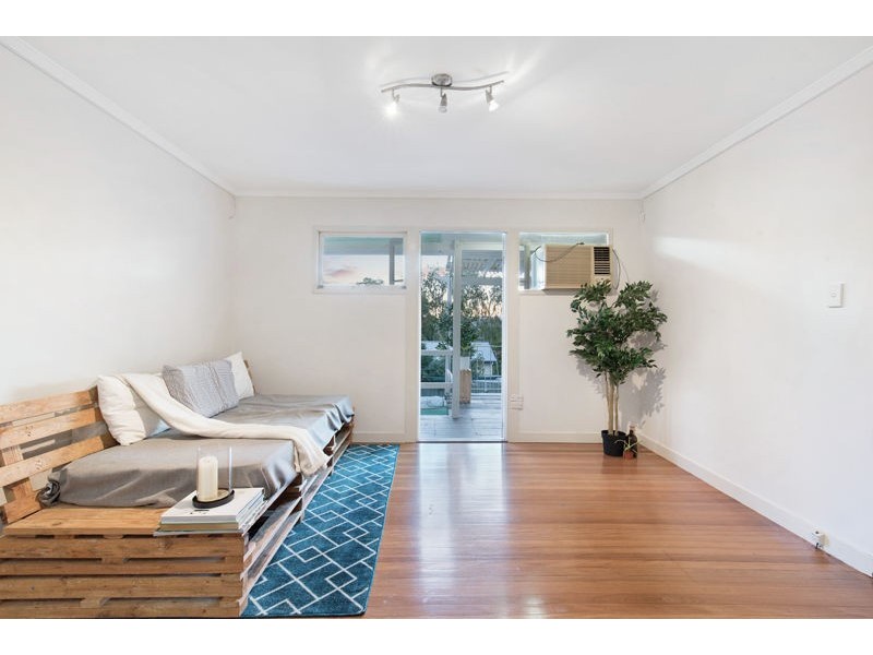 24 Chuter Street, Stafford Heights QLD 4053