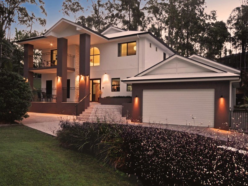 9 Foambark Court, Eatons Hill QLD 4037