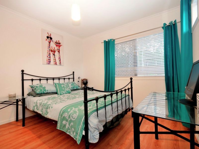 9 Foambark Court, Eatons Hill QLD 4037