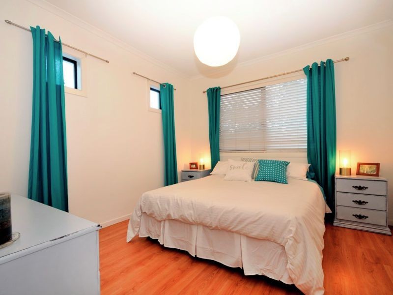 9 Foambark Court, Eatons Hill QLD 4037