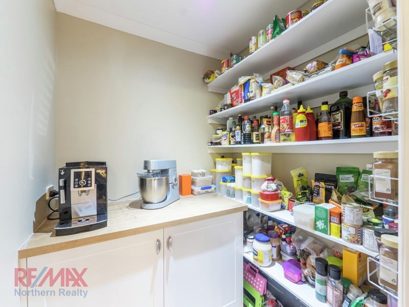 2 Medeo ct, Eatons Hill QLD 4037