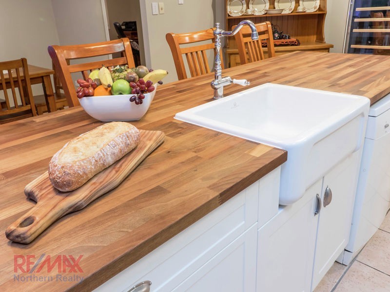 2 Medeo ct, Eatons Hill QLD 4037