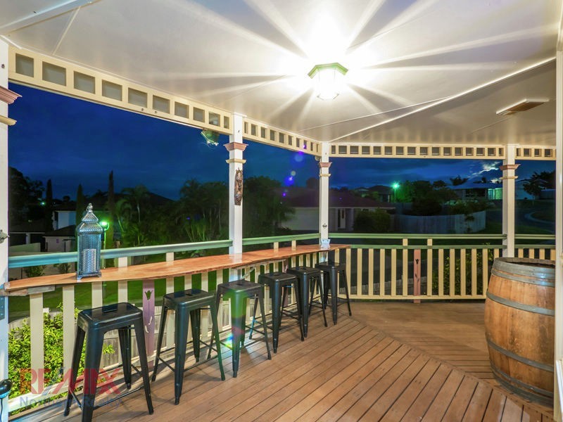 2 Medeo ct, Eatons Hill QLD 4037