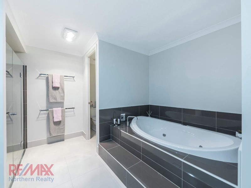 5 Brody Ct, Cashmere QLD 4500