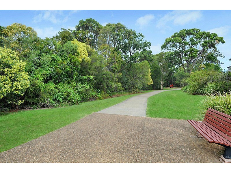 6 Millettia Close, North Lakes QLD 4509