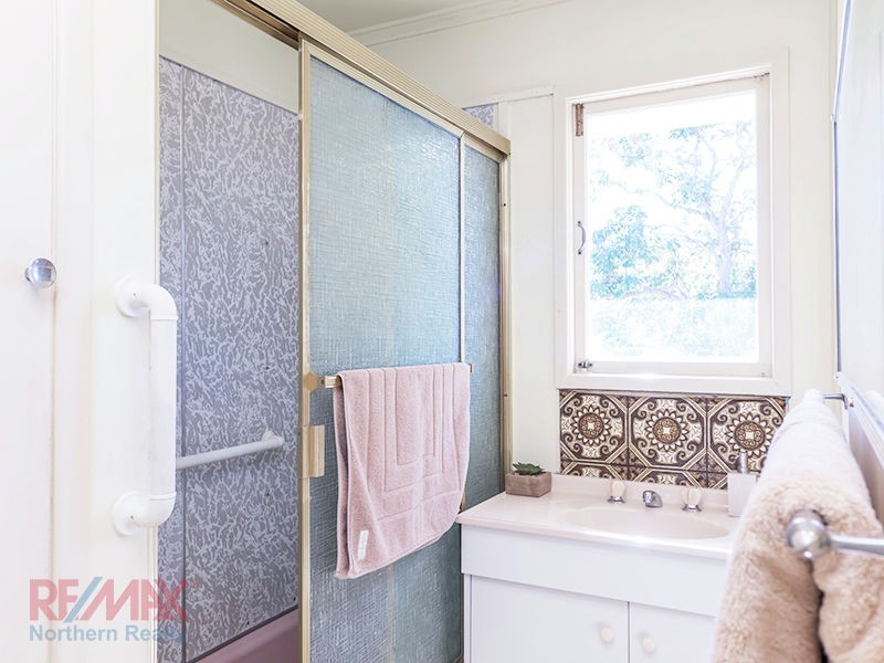 11 Aldren Street, Stafford Heights QLD 4053