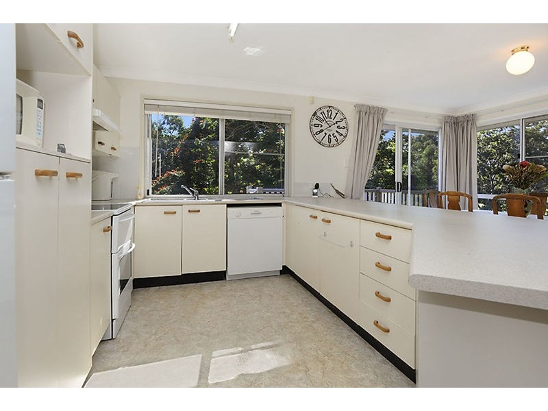 2 Jane St, Arana Hills QLD 4054