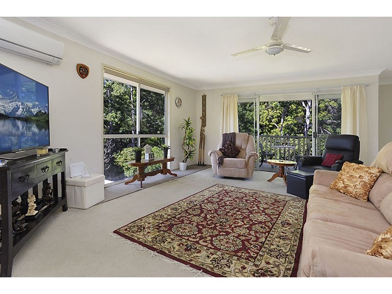 2 Jane St, Arana Hills QLD 4054