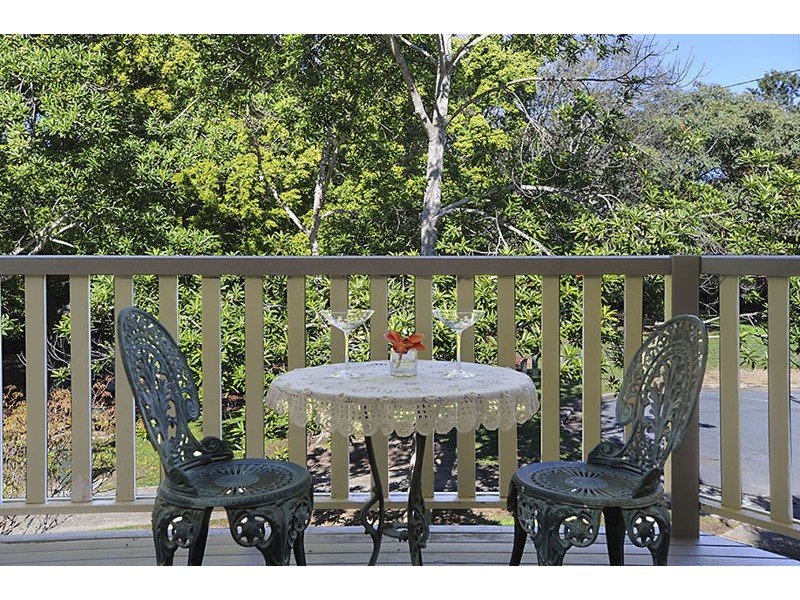 2 Jane St, Arana Hills QLD 4054