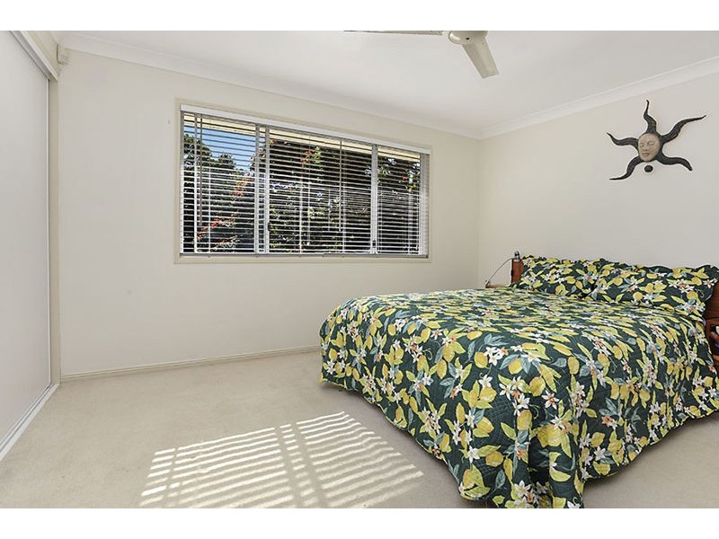 2 Jane St, Arana Hills QLD 4054