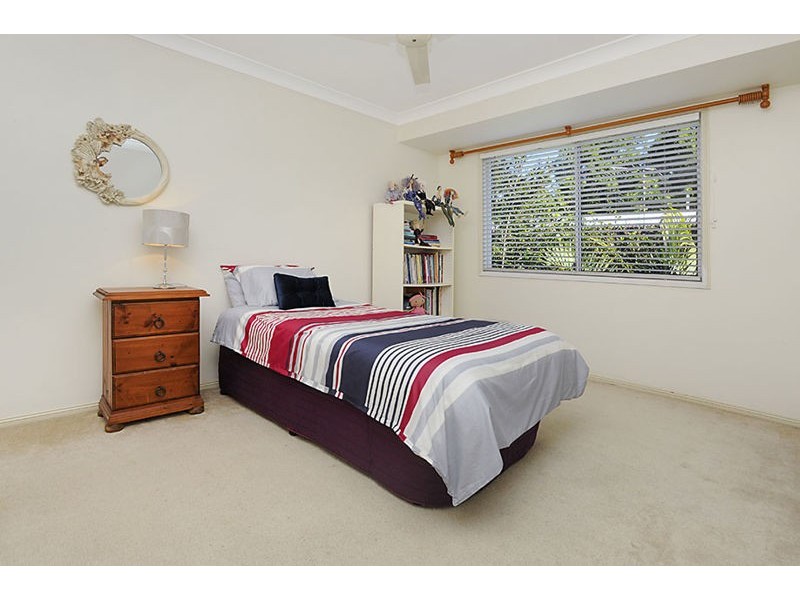 2 Jane St, Arana Hills QLD 4054