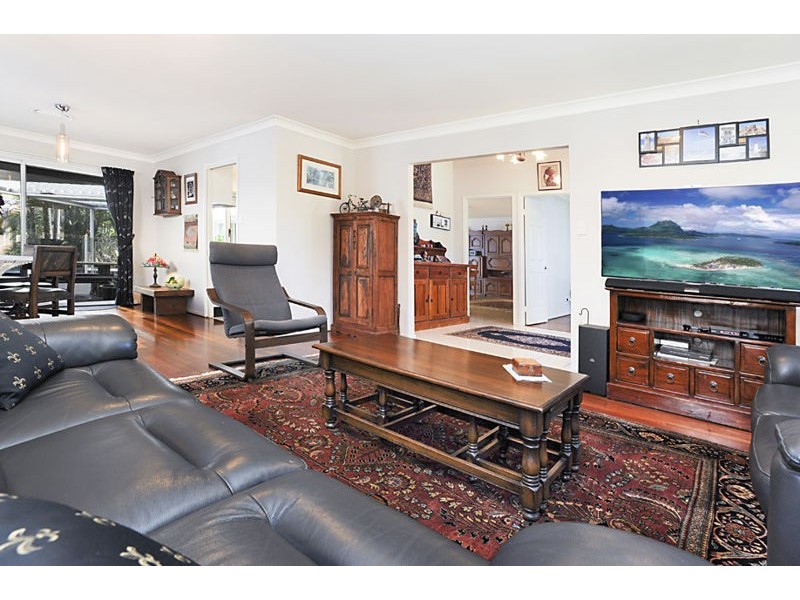 25 Coolabah Cres, Bridgeman Downs QLD 4035