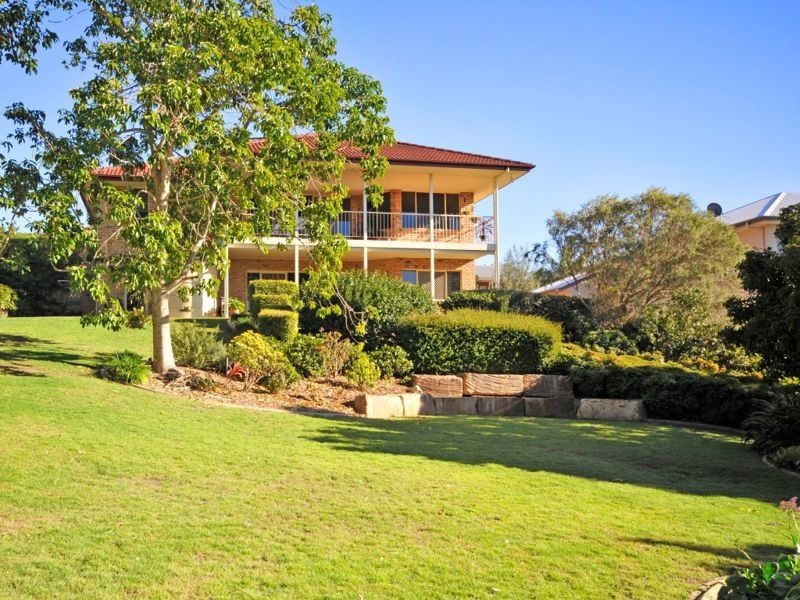 15 Heron Close, Cashmere QLD 4500