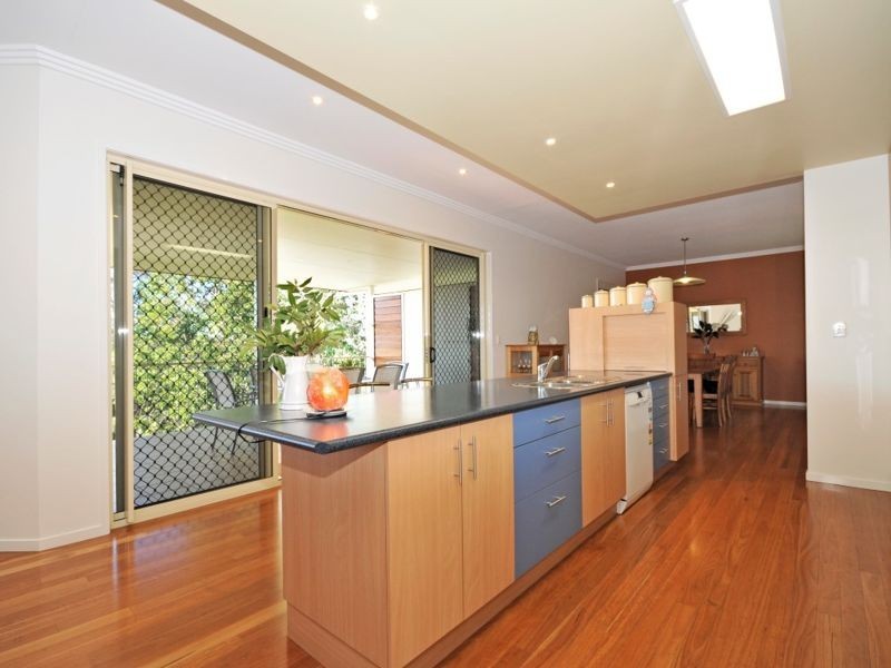 15 Heron Close, Cashmere QLD 4500