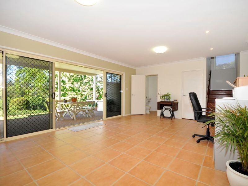 15 Heron Close, Cashmere QLD 4500