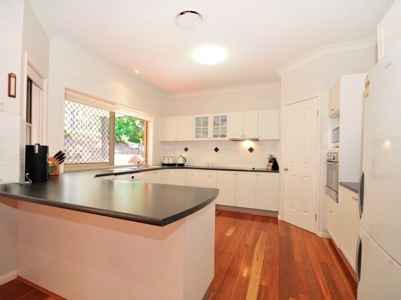 46 Snow Wood Drive, Eatons Hill QLD 4037