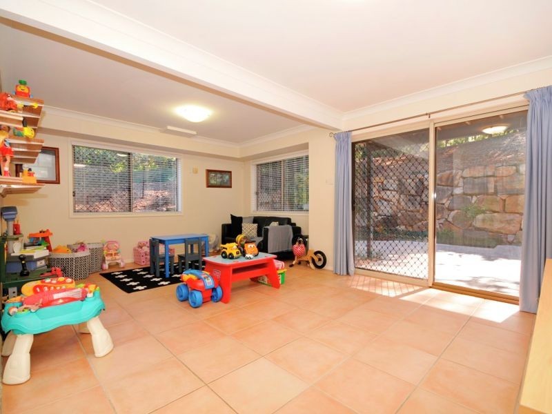 46 Snow Wood Drive, Eatons Hill QLD 4037