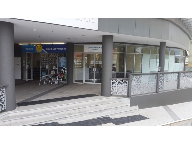 4/11 ELLENBOROUGH STREET, Ipswich QLD 4305