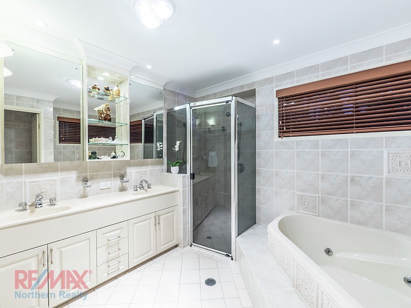 4 Havenwood Court, Albany Creek QLD 4035