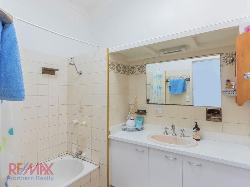 27 Youngs Crossing Road, Joyner QLD 4500