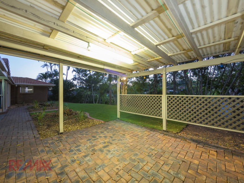 50 Eucumbene Dve, Petrie QLD 4502