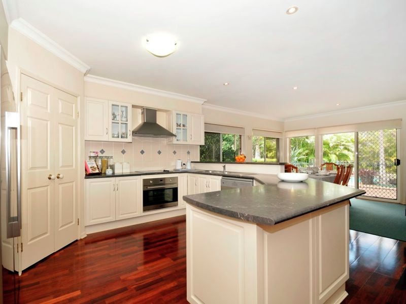 35 Snow Wood Drive, Eatons Hill QLD 4037