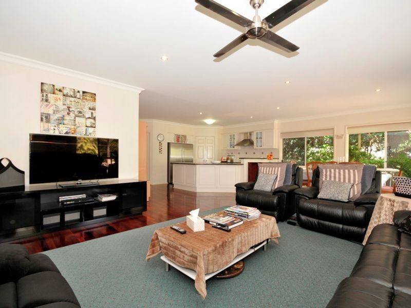 35 Snow Wood Drive, Eatons Hill QLD 4037