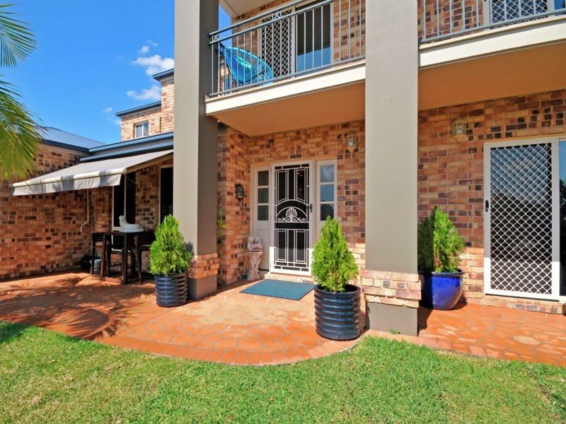 35 Snow Wood Drive, Eatons Hill QLD 4037