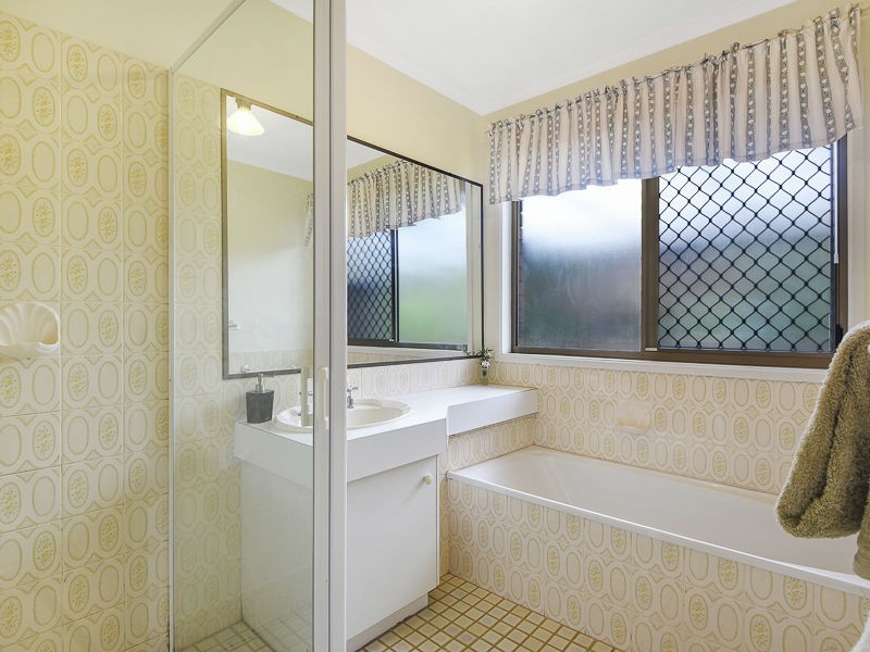 19 Chateau Street, Carseldine QLD 4034