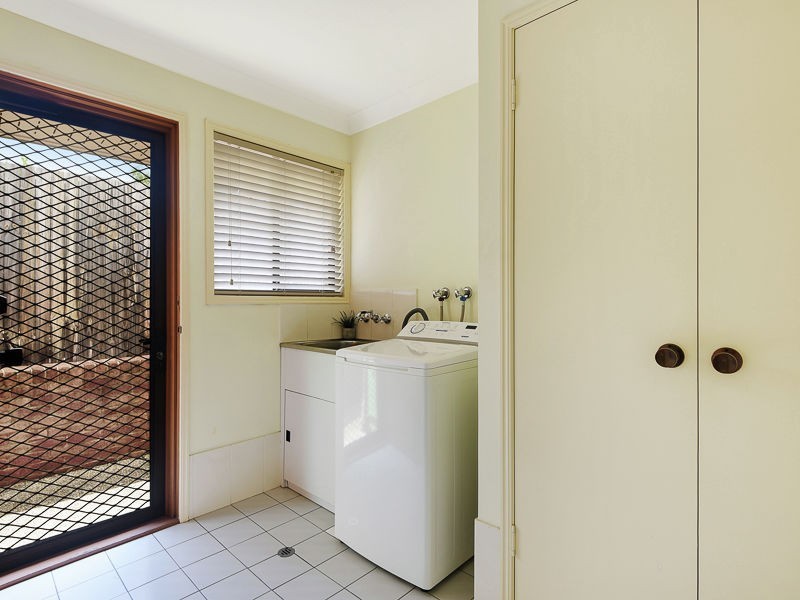 24 Kingfisher Street, Albany Creek QLD 4035