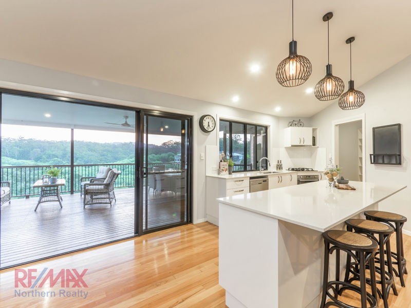 18 Hacker Road, Cashmere QLD 4500