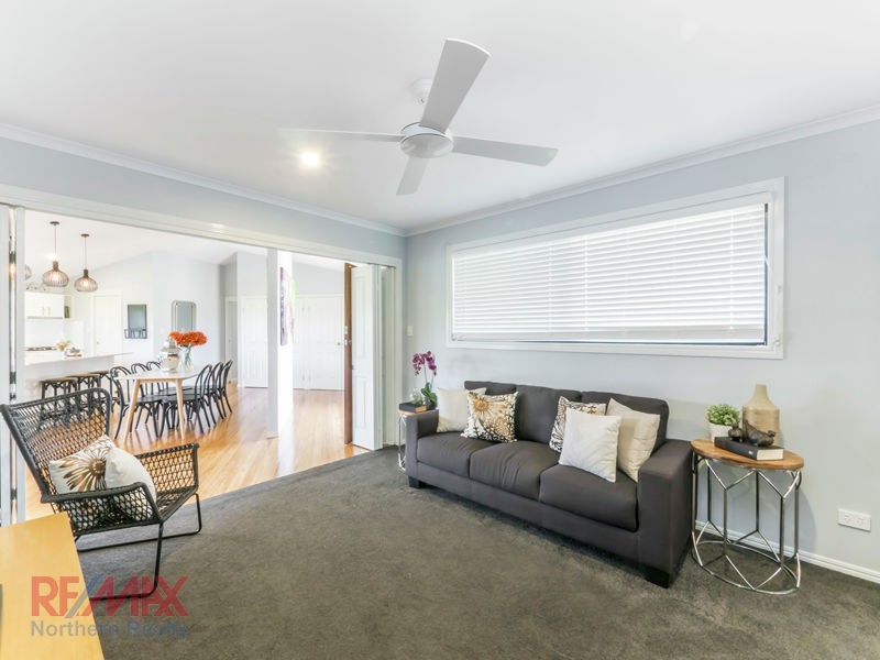 18 Hacker Road, Cashmere QLD 4500