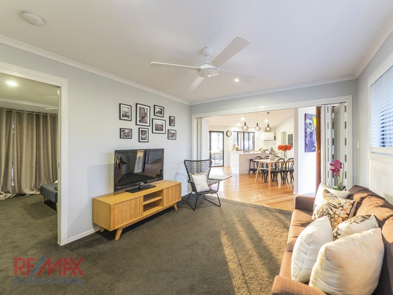 18 Hacker Road, Cashmere QLD 4500